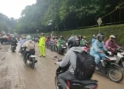 Jalur Padang-Bukittingi Lewat Lembah Anai Dibuka 6 Hari