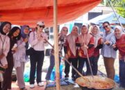 HUT ke-22 Dharmasraya, Masak 2 Ton Rendang untuk Korban Bencana Sumatera