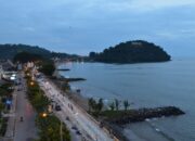Pantai dan Gunung Padang Ramai Dikunjungi Wisatawan Nataru