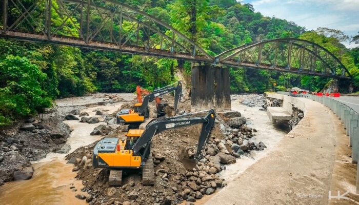 Akses Padang-Bukittinggi Kembali Dibuka, Hutama Karya Uji Coba Jalur Lembah Anai