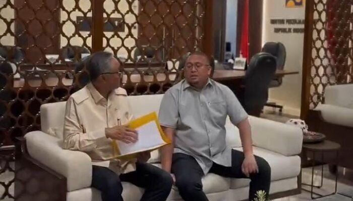 Andre Rosiade Perjuangkan Dana Rp1,2 Triliun Perbaiki Jalan Rusak di Sumbar