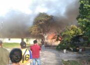 Enam Rumah Asrama Intel Korem 031/Wirabima di Pekanbaru Hangus Dilalap Api