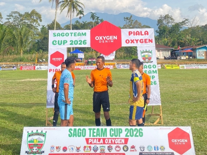 Yunecba FC vs PSTS Talang di Turnamen Sago Team Cup 2026 Piala Oxygen di Lapangan Chatib Sulaiman, Situjuah Batua, Rabu (21/1/2026).