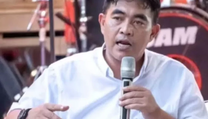 Pemulihan Pascabencana, Semarak Tahun Baru 2026 Pantai Padang Menuai Kritik Tajam