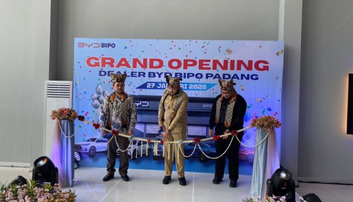 Penjualan Mobil Listrik Resmi Hadir, BYD BIPO Padang Grand Opening