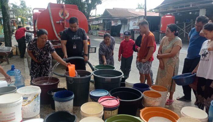 Tim Gabungan Percepat Distribusi Air Bersih ke Wilayah Kekeringan di Kota Padang