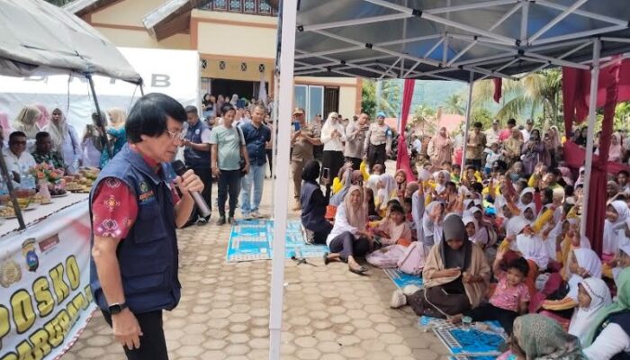 Kak Seto Kunjungi Pengungsian Pesisir Selatan, Pulihkan Trauma Anak Korban Bencana