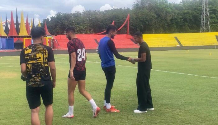 Leo Guntara Pamit dari Semen Padang FC, Menuju Borneo FC?