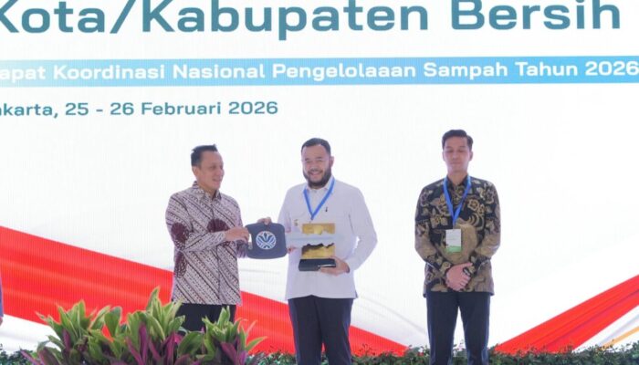 Kota Padang Raih Sertifikat Adipura 2026