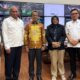 Bupati Siak, Dr. Afni Zulkifli, fotot bersama dengan Menteri ESDM Bahlil Lahadalia.(ist)