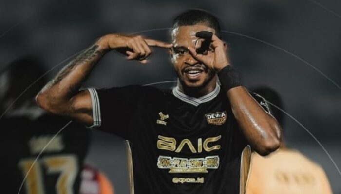 Alex Martins Menggila! Mesin Gol Dewa United Kian Dekati Puncak Top Skor
