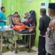 Beginilah suasana saat Kohai yang diterkam harimau di rawat di puskesmas.(ist)