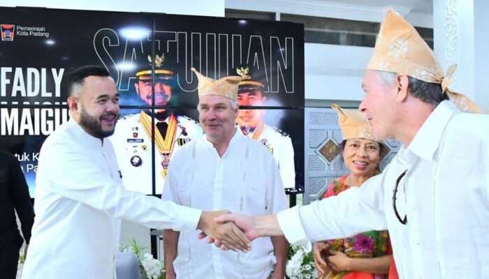 Fadly Amran Dukung Pertukaran Pelajar Padang ke Finlandia dan Jerman