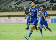 Van Gastel Soroti Pertahanan Meski PSIM Raih Kemenangan