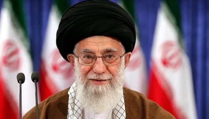 Iran Berduka: Ali Khamenei Tewas dalam Serangan Gabungan AS-Israel