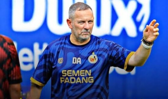 Pelatih Semen Padang FC, Dejan Antonic.(ist)