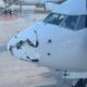 Beginilah penampakan kerusakan pada bagian hidung pesawat (radome) pesawat Garuda di Bandara SSK Pekanbaru. (ist)