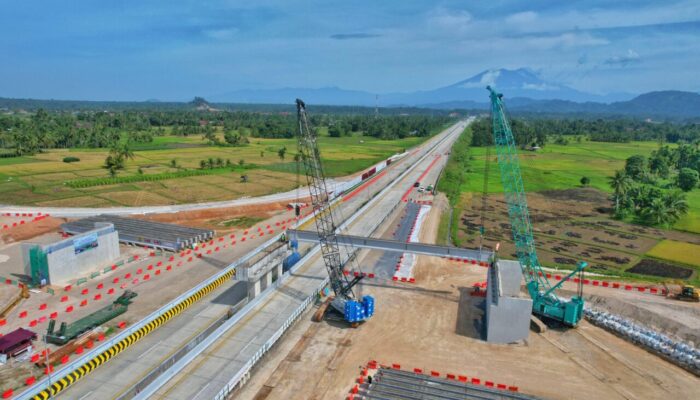 Pembangunan Simpang Susun Lubuk Alung, Arus Tol Padang-Sicincin Dialihkan