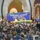 Suasana tabligh akbar Ramadhan bersama Ustadz Abdul Somad yang dihadiri ribuan jamaah di Masjid Raya Syekh Ahmad Khatib Al-Minangkabawi, Padang. (Humas Sumbar)