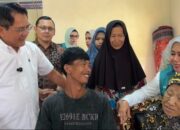 Dibantu Warga dan PKK, Udin di Pariaman Kini Bisa Mendengar Kembali