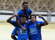 PSPS Pesta Gol di Babak Pertama, Sriwijaya FC Dibantai 0-4