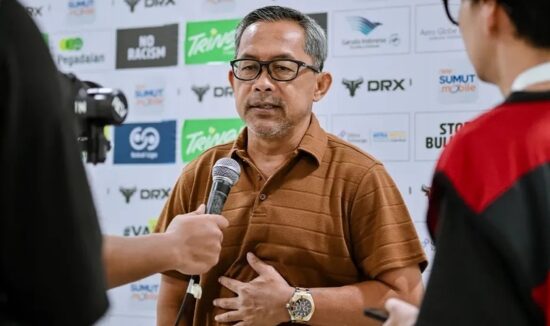 Pelatih PSPS Pekanbaru, Aji Santoso.(ist)