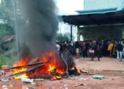 Ratusan Warga Panipahan Mengamuk, Rumah Diduga Bandar Sabu Diserbu dan Dibakar