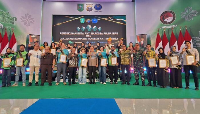 Resmi Dikukuhkan Irjen Herimen, Ini 23 Duta dan 5 Kampung Anti Narkoba Polda Riau 2026