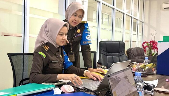 Kartini di Balik Seragam Jaksa, Ketegasan dan Empati Dwi Astuti Mengawal Integritas Kejati Riau