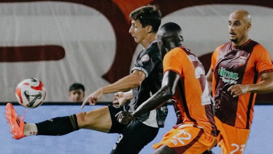 Borneo FC Samai Poin Persib Usai Gilas Semen Padang 3-0 di Segiri