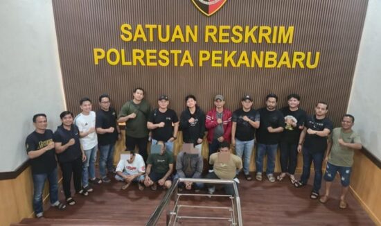 Debt Collector Ngamuk di Kedai Kopi Pekanbaru, Empat Pelaku Pengeroyokan Ditangkap Polisi