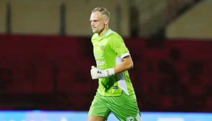 Catat 32 Clean Sheet, Kiper Sonny Stevens Ukir Sejarah Bersama Dewa United
