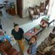 8 Menit Rekaman CCTV Bongkar Aksi Keji Perampokan dan Pembunuhan Lansia di Pekanbaru