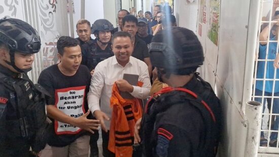 Profil Abdul Wahid, Gubernur Nonaktif Riau yang Kini Duduk di Kursi Pesakitan Kasus Korupsi