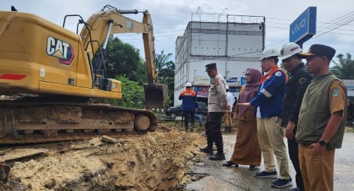 PT BSP Bantu Perbaikan Gorong-gorong Penyebab Banjir di Sabah Auh