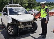 Toyota Rush Kecelakaan di Tol Padang-Sicincin, 2 Penumpang Luka-Luka