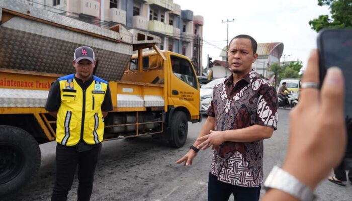 Agung Nugroho Siapkan Rp4,2 Miliar untuk Perbaiki Jalan Rusak di Perumahan Sidomulyo