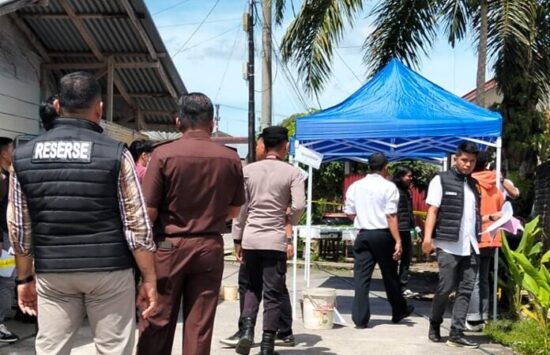 Rekonstruksi Pembunuhan Lansia di Agam, 19 Adegan Sadis Terungkap