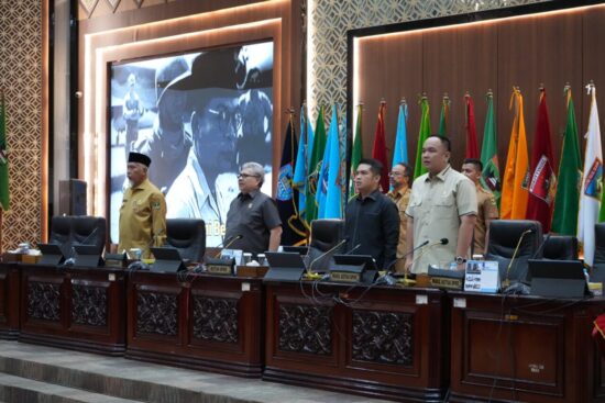 DPRD Sumbar Bahas Ranperda Penyelenggaraan Jalan dan Perlindungan Petani