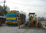 Jalan Rusak di Siak Mulai Diperbaiki, 24 Perusahaan Gelontorkan Rp28 Miliar