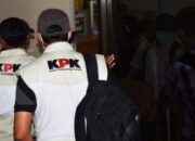 Terungkap! OTT KPK di Kuansing Amankan 10 Orang