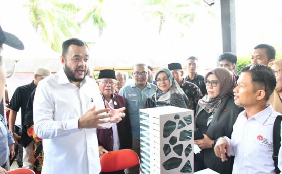 Gali Potensi Saudagar Muda, Wali Kota Fadly Amran Buka Smart Entrepreneur Expo UNES-AAI Padang