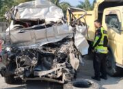 Tewaskan 5 Orang, Kecelakaan Maut di Tol Permai Libatkan Hiace vs Truk