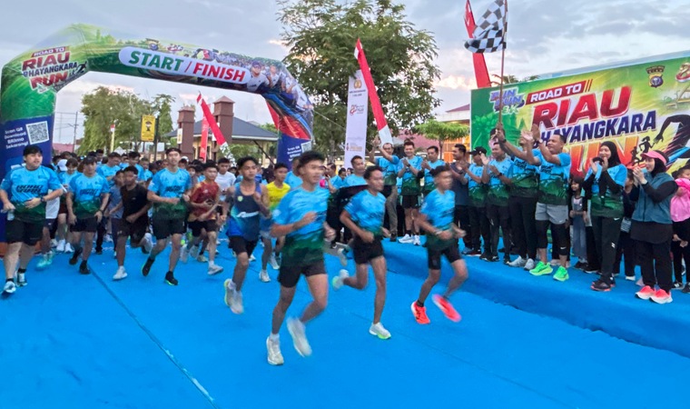 Road To RBR 2026, Polres Inhu Sukses Laksanakan Fun Run 8K dan Serahkan Hadiah Juara Turnamen E-Sport