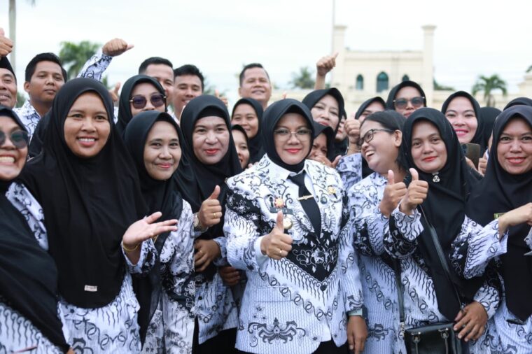 Pemkab Siak Pastikan Gaji ke-13 ASN Dibayarkan, Total Capai Rp41 Miliar