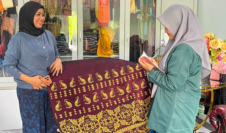 Warisan di Ujung Jemari: Dedikasi Menjaga Budaya Melayu di Tengah Arus Modernisasi