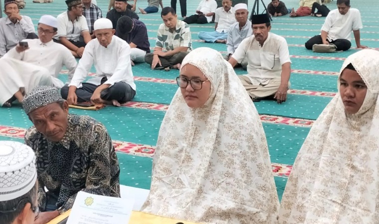 3 Mualaf Baru Ucap Syahadat di Masjid An Nur Riau Usai Salat Jumat