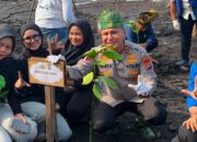 Hari Lingkungan Hidup Sedunia 2026, Kapolda Riau Tanam Ratusan Mangrove di Dumai