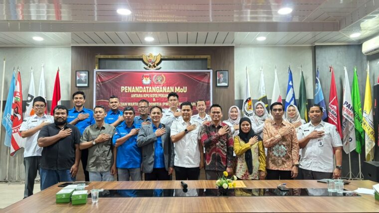 PWI Pekanbaru dan KPU Teken MoU, Perkuat Sinergi Informasi Kepemiluan dan Tangkal Hoaks