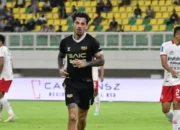 Sah! Stefano Lilipaly Gabung Semen Padang FC